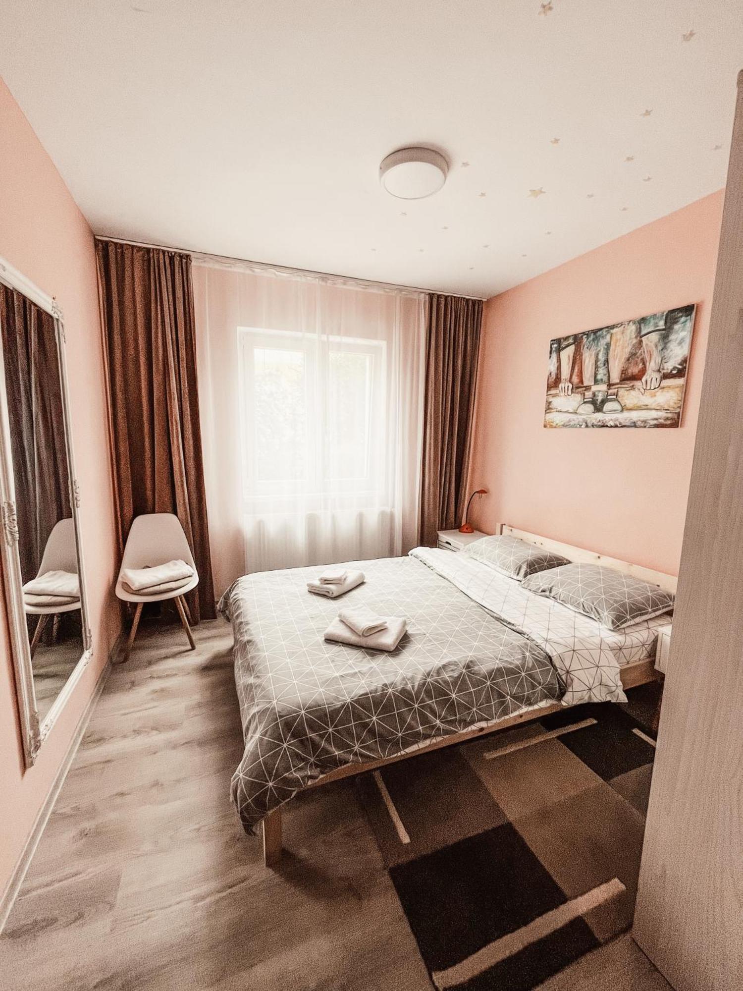 Apartament One Divine - Zarnesti Exterior photo